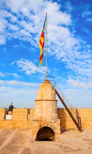 Coboară la atracțiile, muzeele și reperele din Valencia cu un tur cu autobuzul hop-on hop-off – Opriri convenabile și vizitare în 2026